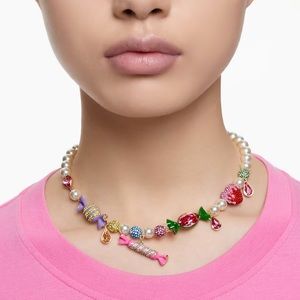 Dulcis charms pearl necklace